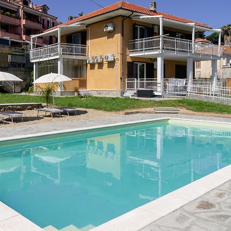 Il Gattino Di Porto - Apt 6 - Monolocale Terrazzo Piscina Imperia Luaran gambar